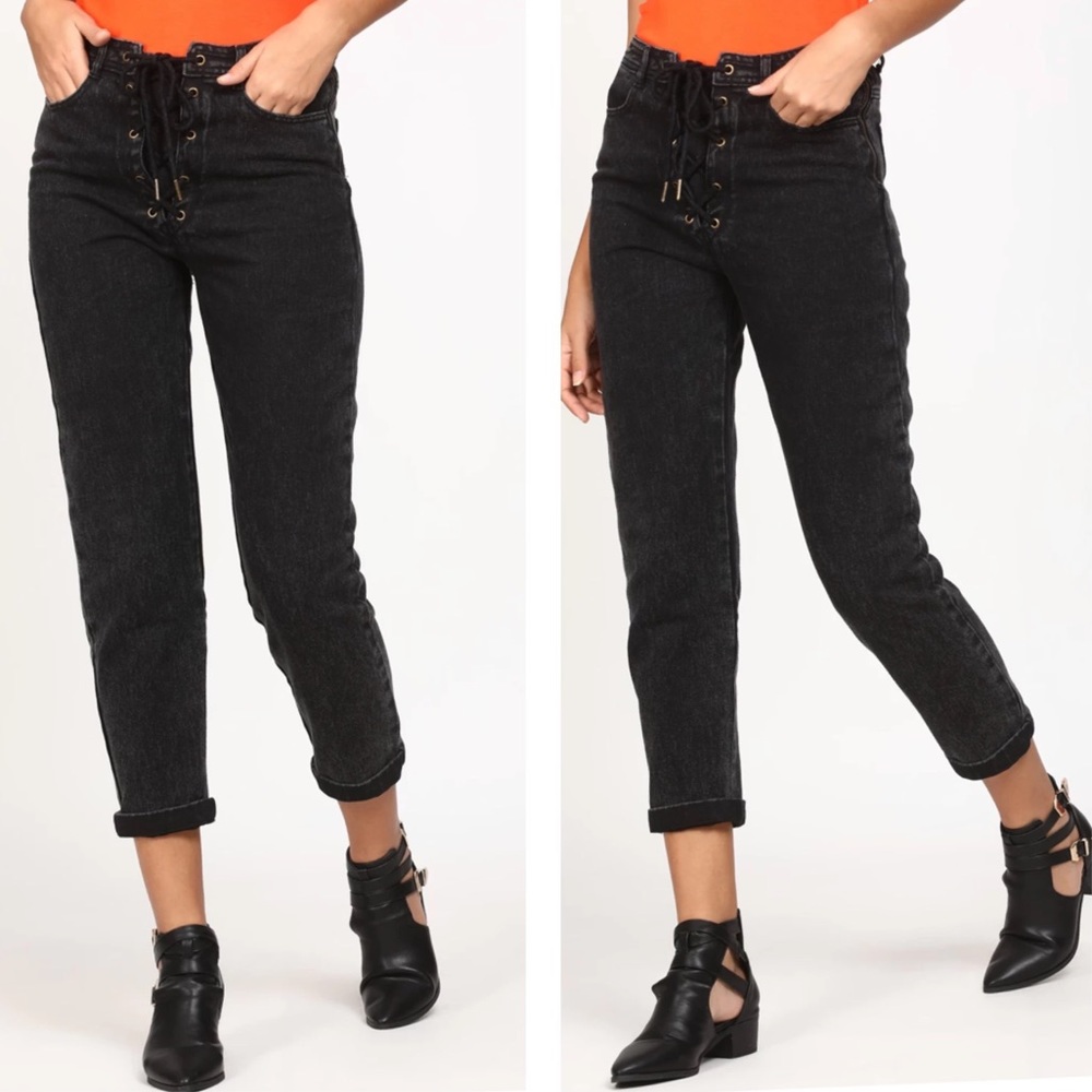 Honey Belle Vintage Vibes Black Wash Lace‎ Up Closure Denim Cropped Jeans Medium